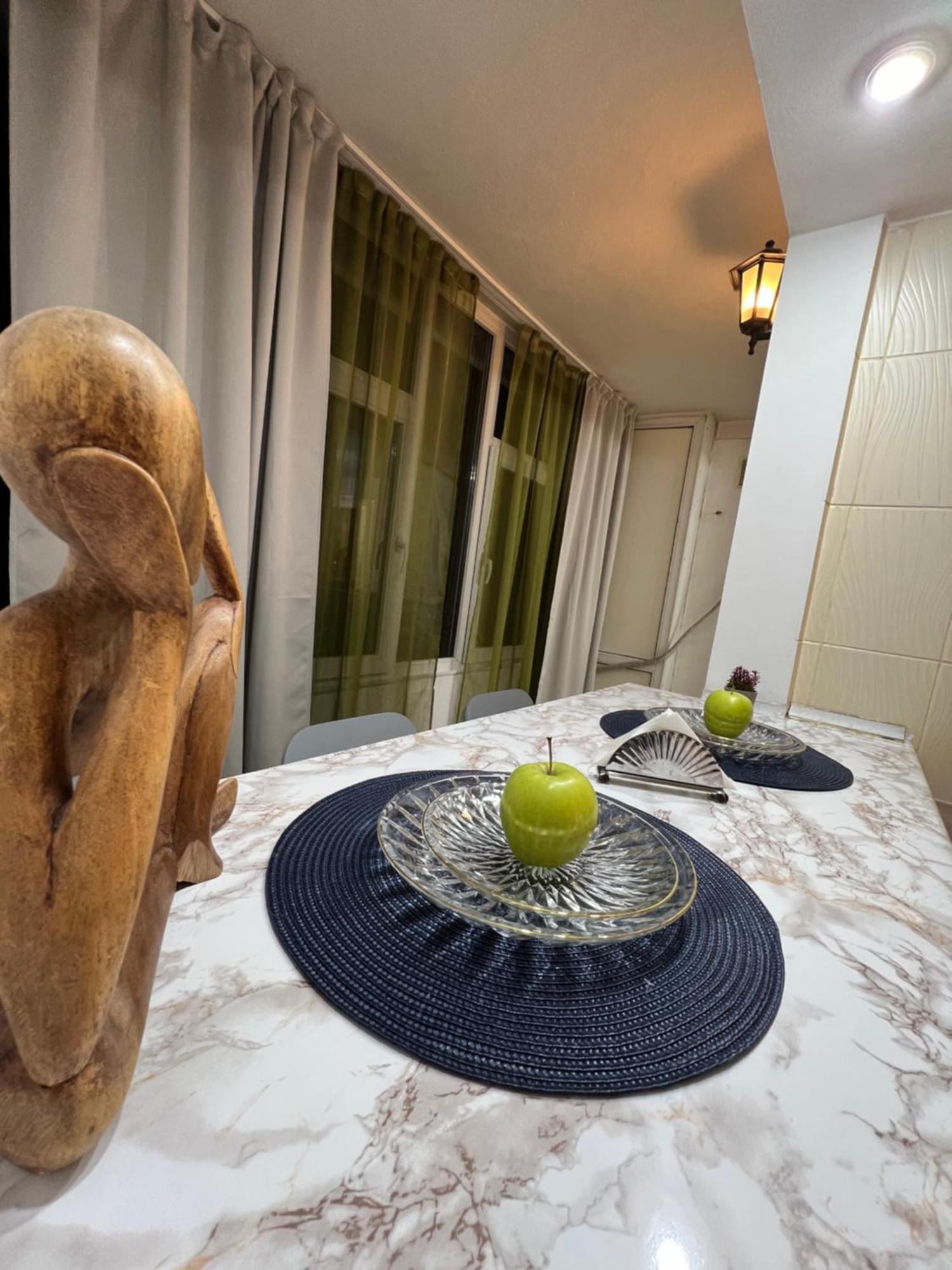 Kiwi Apart-Hotel 1Br Wi-Fi Free - Close To Old Town - Cozy Location - Shorter Or Longer Stay - R&M Boutique Bucarest Exterior foto